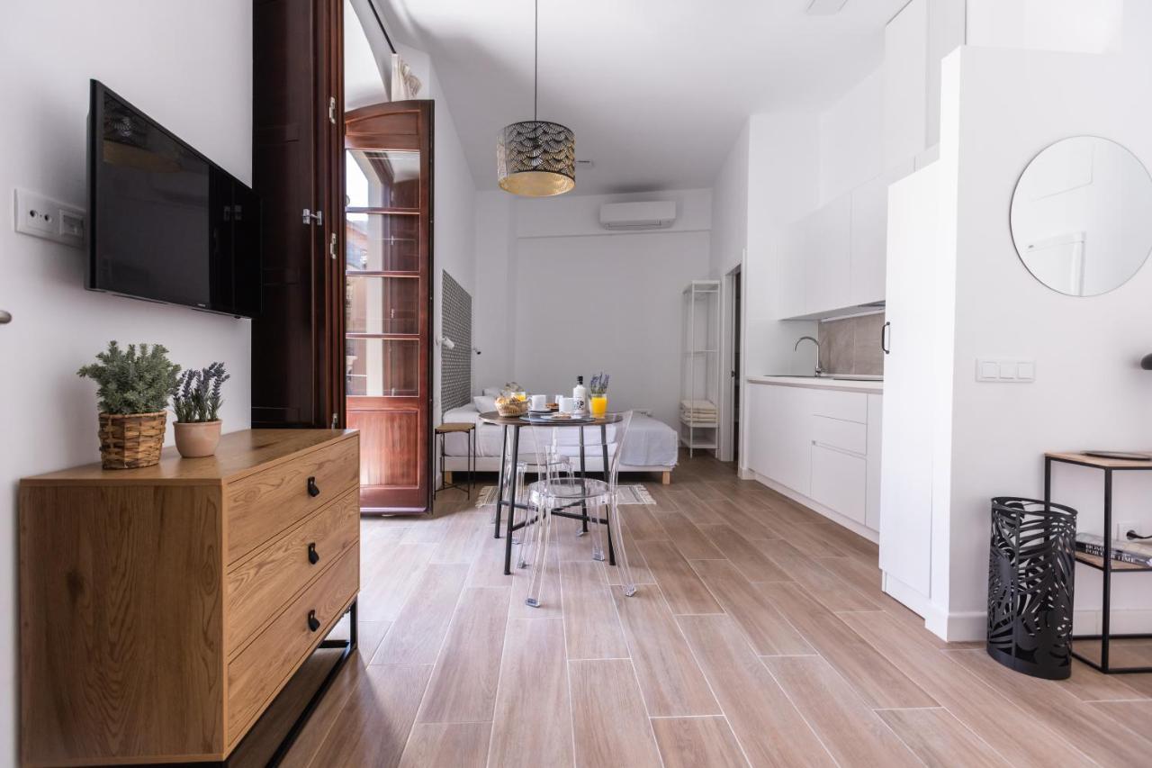 Apartamento-Loft Especeria Black Malaga Exterior photo